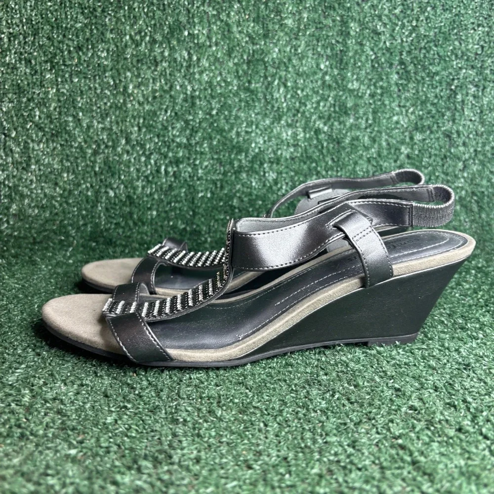 Comfort Plus Predictions Rhinestone‎ T-Strap Wedge Sandal Pewter Womens 9.5 Wide